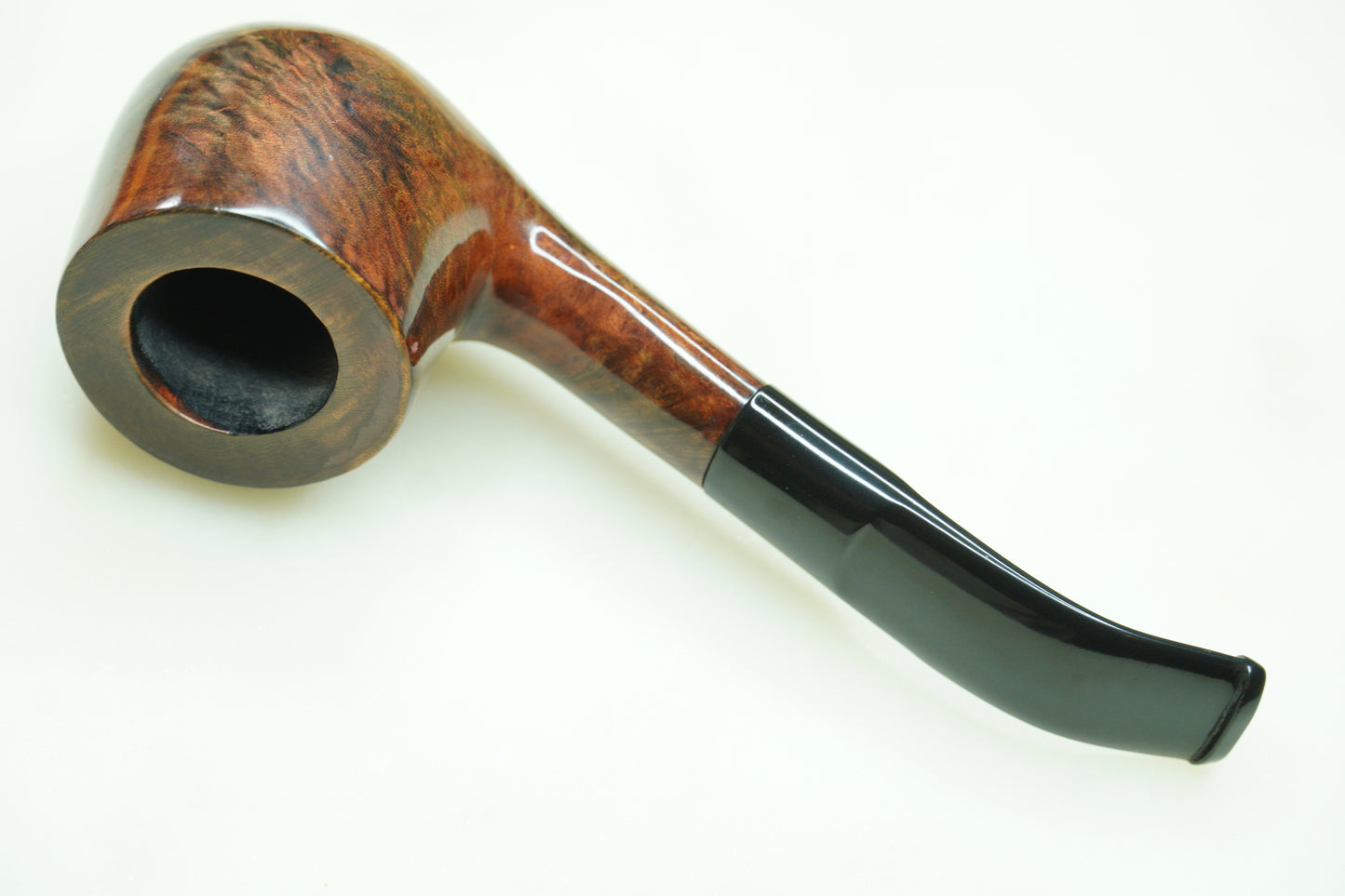 Unique Finish Bent Italian Estate Tobacco Pipe
