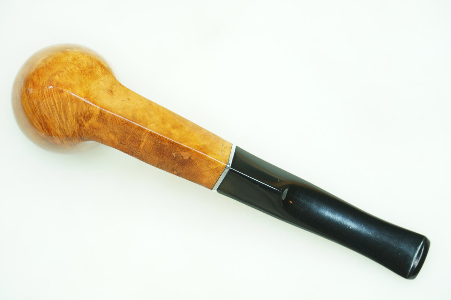 Blonde Bulldog With Stinger Stem Estate Tobacco Pipe